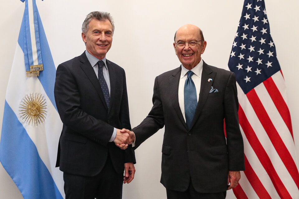 El presidente Mauricio Macri junto al secretario de Comercio de Estados Unidos, Wilbur Ross.