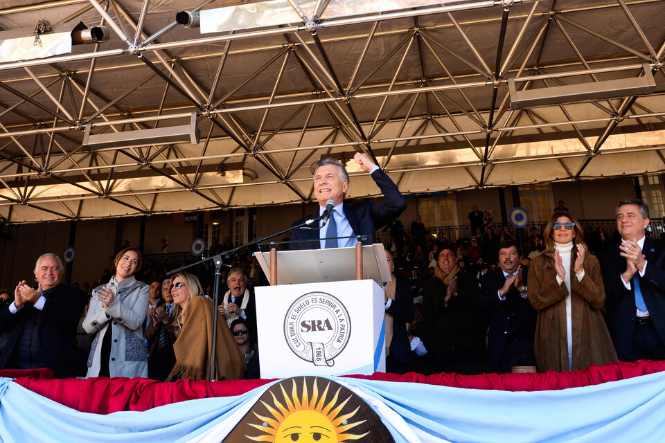 Macri buscó imprimirle vibración al cierre de su discurso. "Sí, se puede", le respondió la Rural.