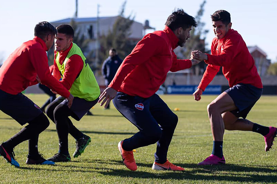 El último entrenamiento de Independiente previo al choque con los ecuatorianos.