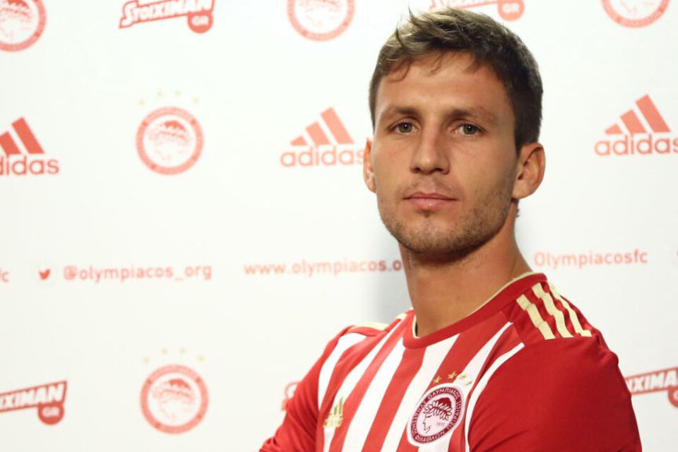 Soldano, con la camiseta de Olympiacos.