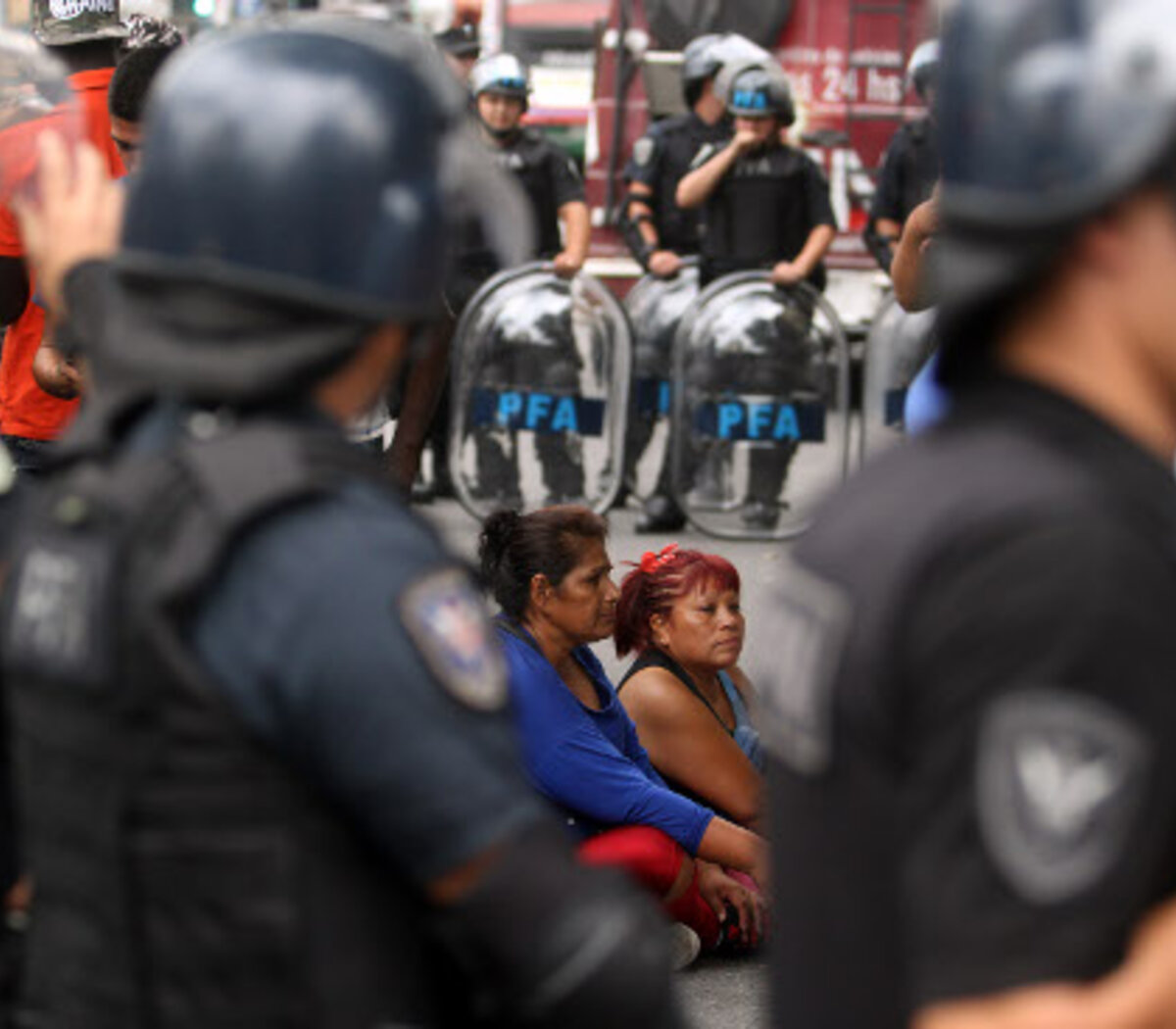 Seis manteros detenidos por la Policía de la Ciudad | Los abusos policiales  de cada día | Página|12