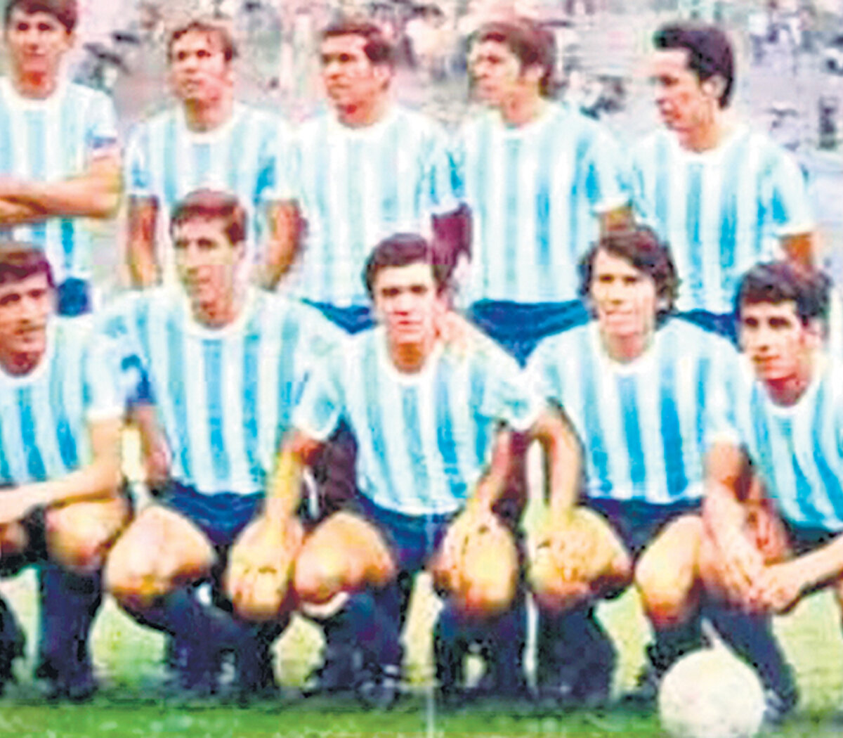 Racing Club de Montevideo  Una forma de jugarlo, una forma de sentirlo.