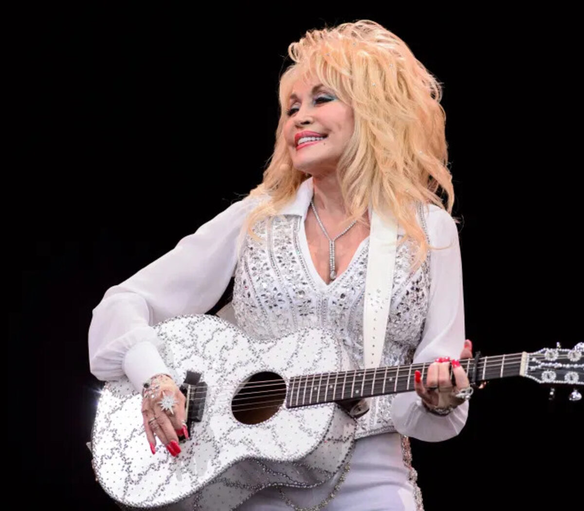 Dolly Parton cumplirá 75 años y quiere volver a ser tapa de Playboy | La  Reina del Country aseguró que le gustaría posar con el traje de conejita |  Página|12