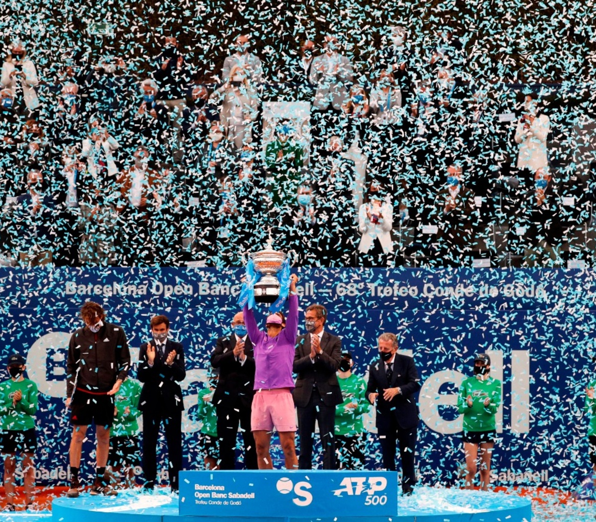 Nadal derrota Tsitsipas e conquista ATP 500 de Barcelona pela 12ª vez