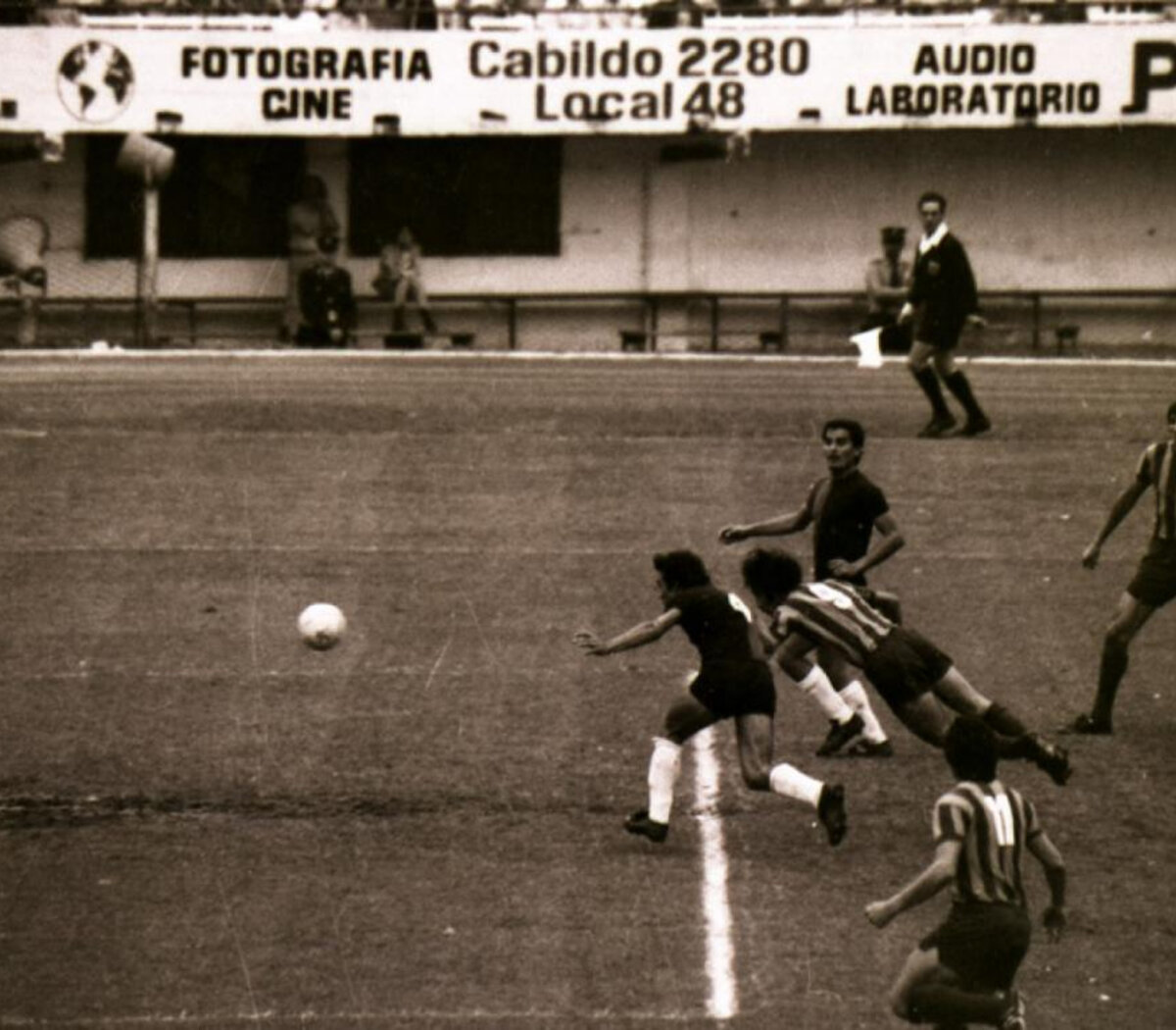 El gol de palomita de Aldo Pedro Poy a Newell&#39;s cumple 50 años | Lo marcó para Central el 19 de diciembre de 1971, se festeja desde entonces todos los años | Página12