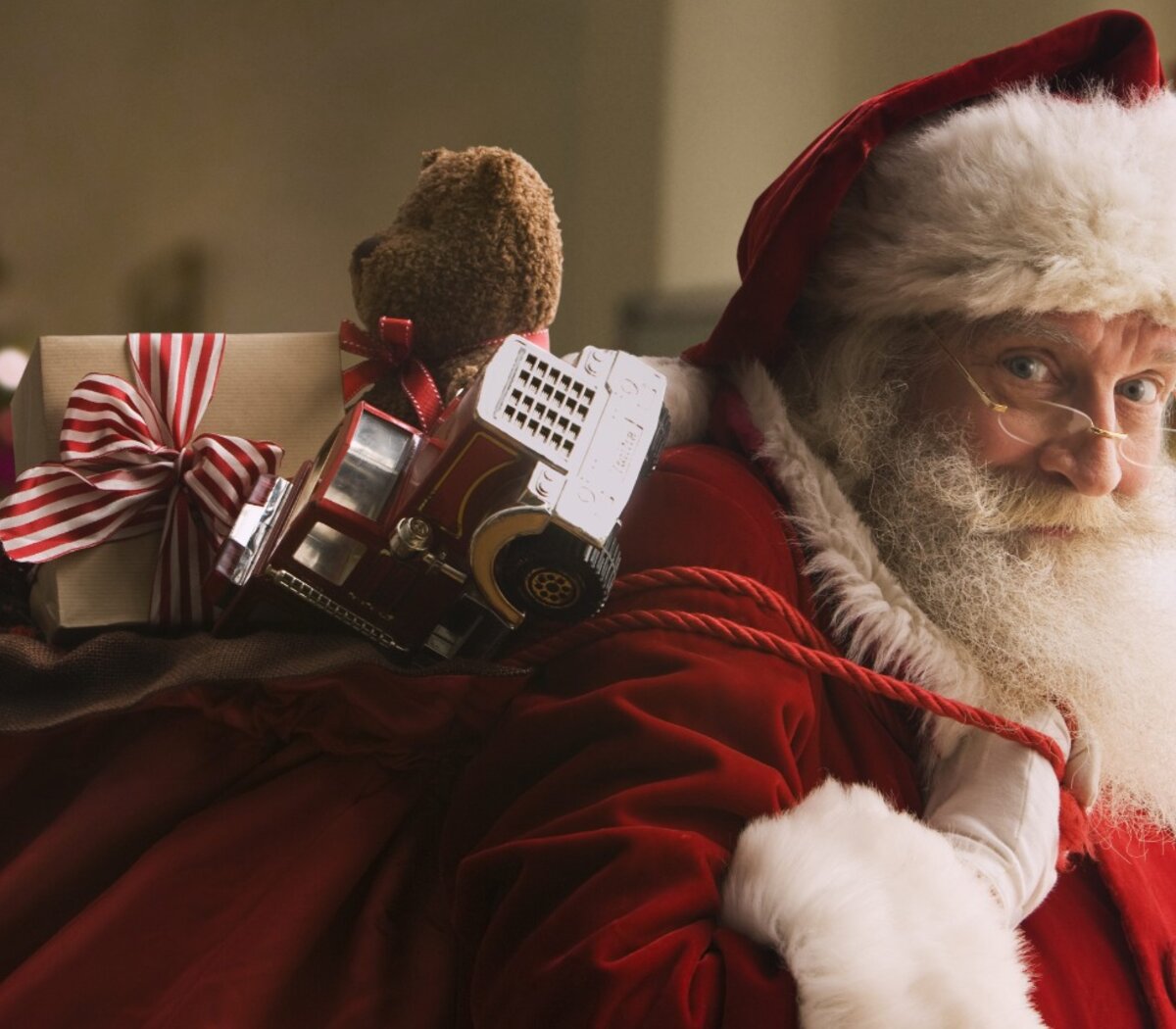 Quién trae los regalos de Navidad en casa: los Reyes Magos, Papá Noel o  ambos?