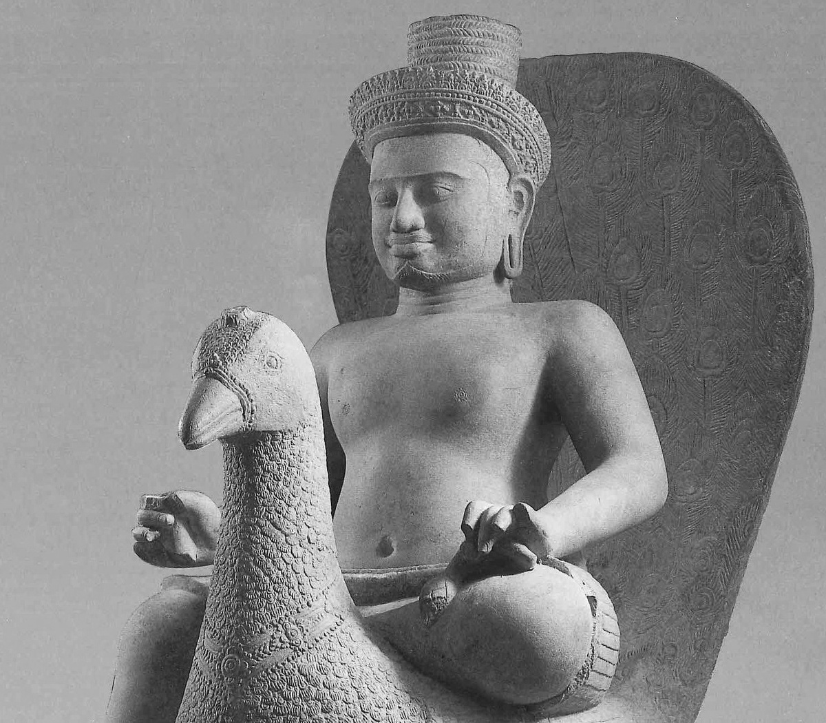 Estados Unidos le devolvió a Camboya 30 valiosas obras de arte robadas de los templos de Angkor | Página|12
