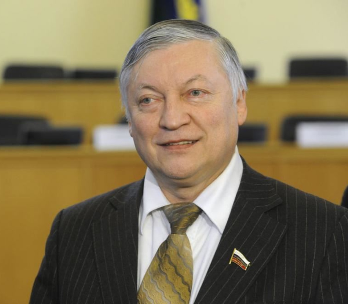 Anatoly Karpov no hospital em coma induzido: ex-campeão mundial de