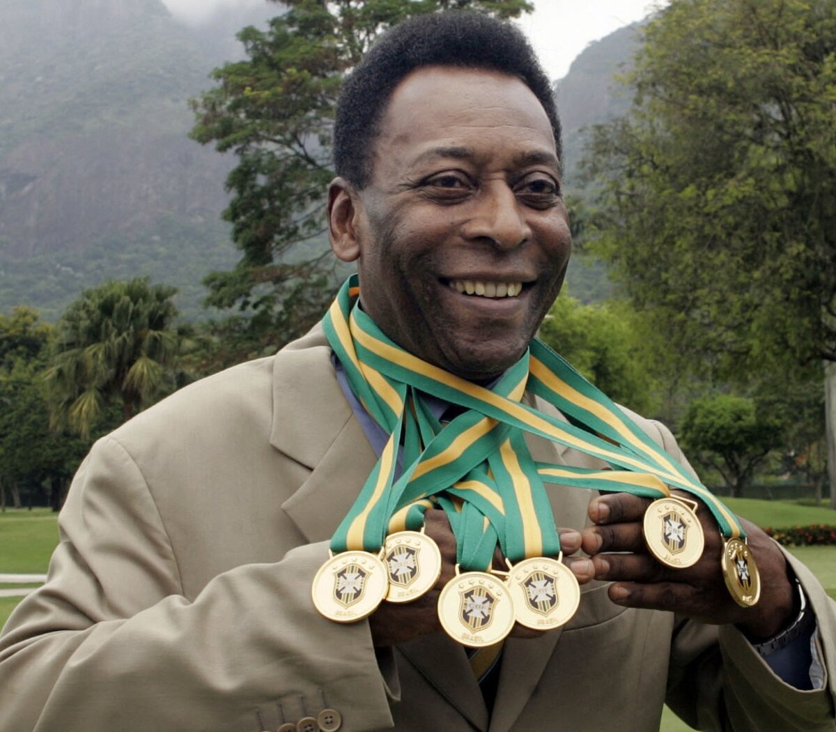 Murió Pelé El Rey Que Cambió La Historia Del Fútbol La Pelota De Luto