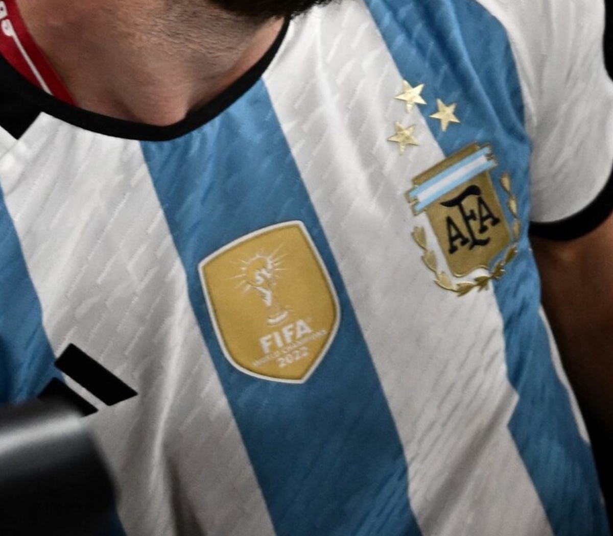 Nueva camiseta argentina de 3 estrellas a qu hora sale a la