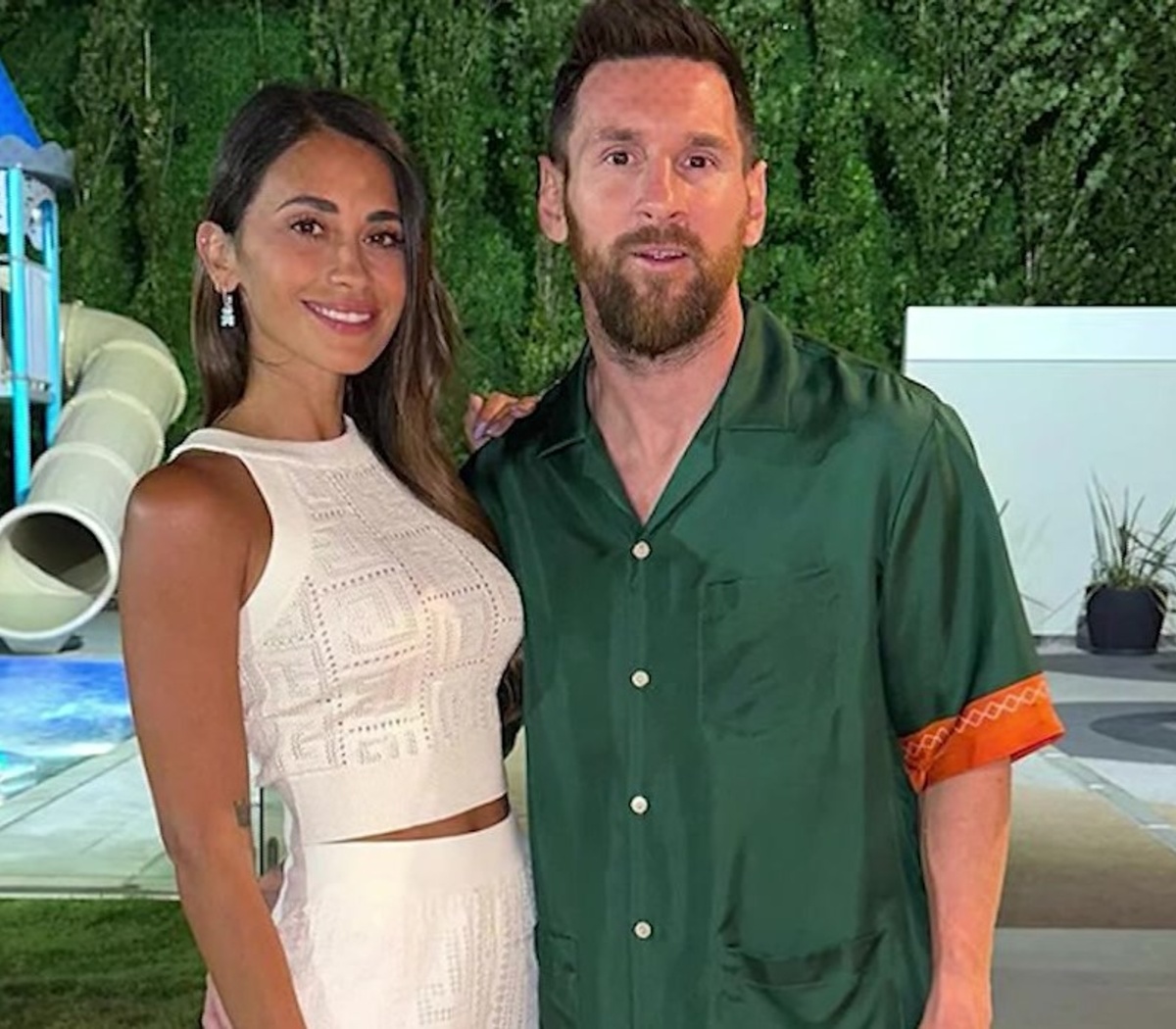 Furor por la ropa que usó Lionel Messi en año nuevo: se agotó en una hora |  Es un conjunto de una reconocida marca internacional | Página|12