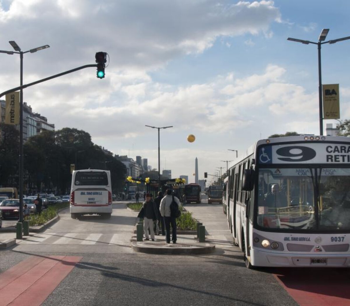 Cómo llegar a Club Ferro Carril Oeste Sede en Distrito Federal en  Colectivo, Tren o Subte?