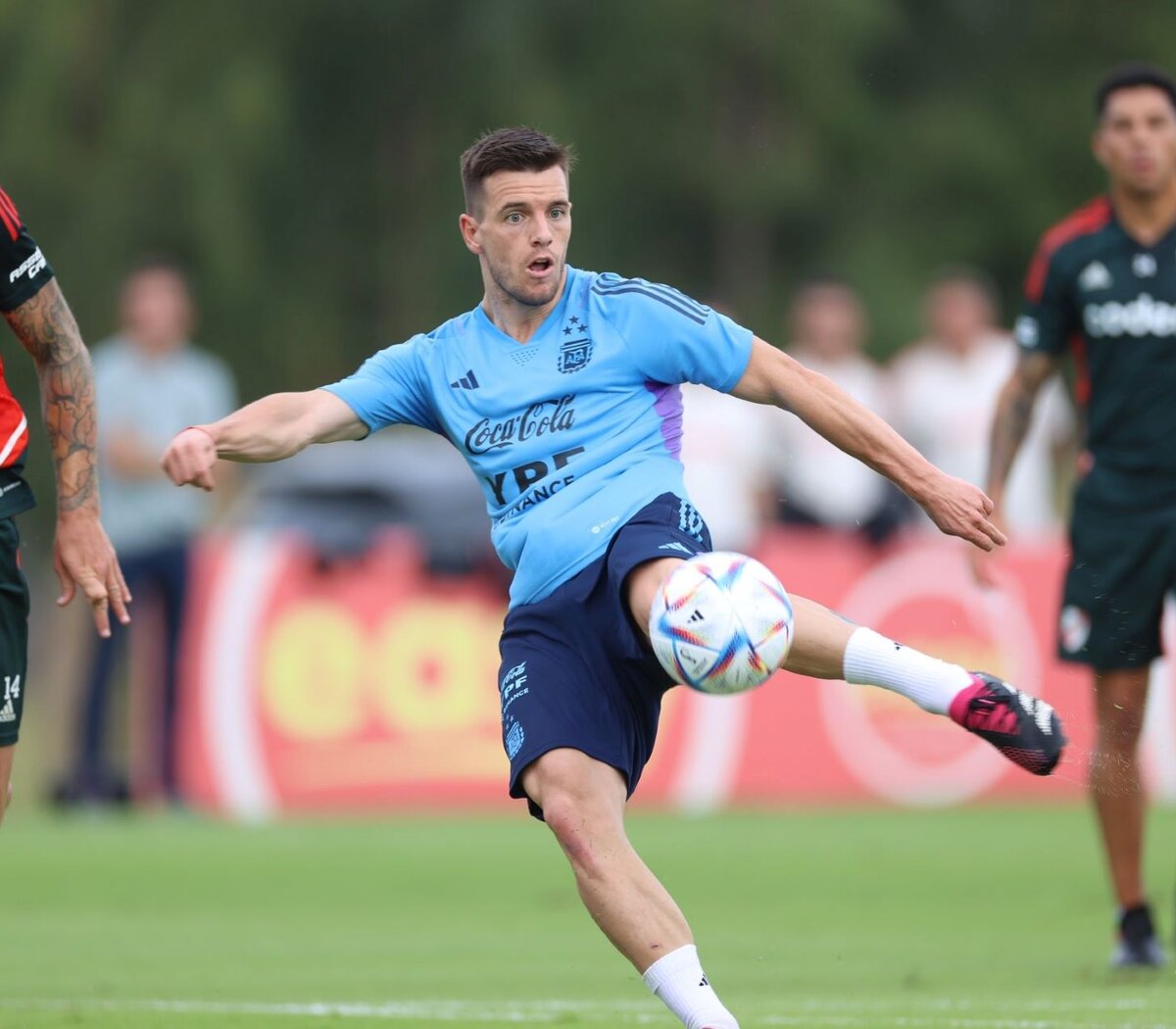 Frenó a Argentina! Uruguay se llevó el triunfo en el clásico del Río de la  Plata, deportes hoy