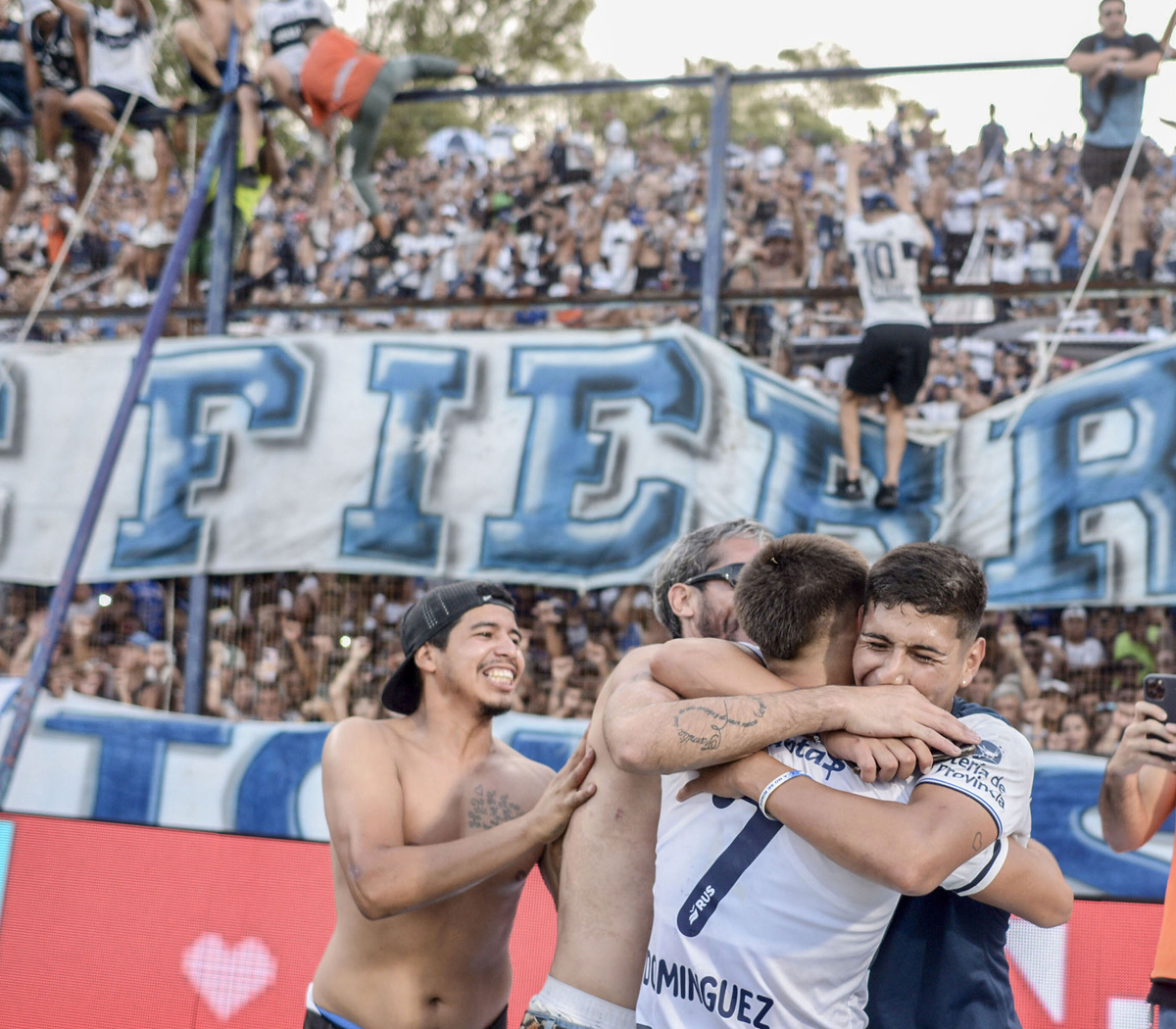 Se completan los planteles de cara al inicio! – Club de Gimnasia y Esgrima  La Plata