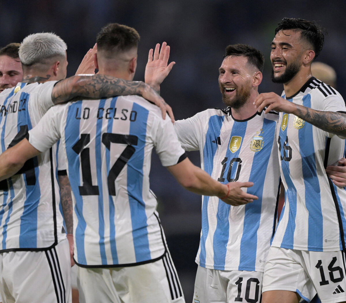 La Conmebol se rinde a los pies de la Selección Argentina: el homenaje que  recibió Lionel Messi por la Copa del Mundo