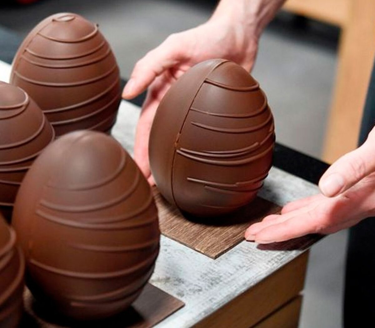 Por qué comemos huevos de chocolate en pascuas?