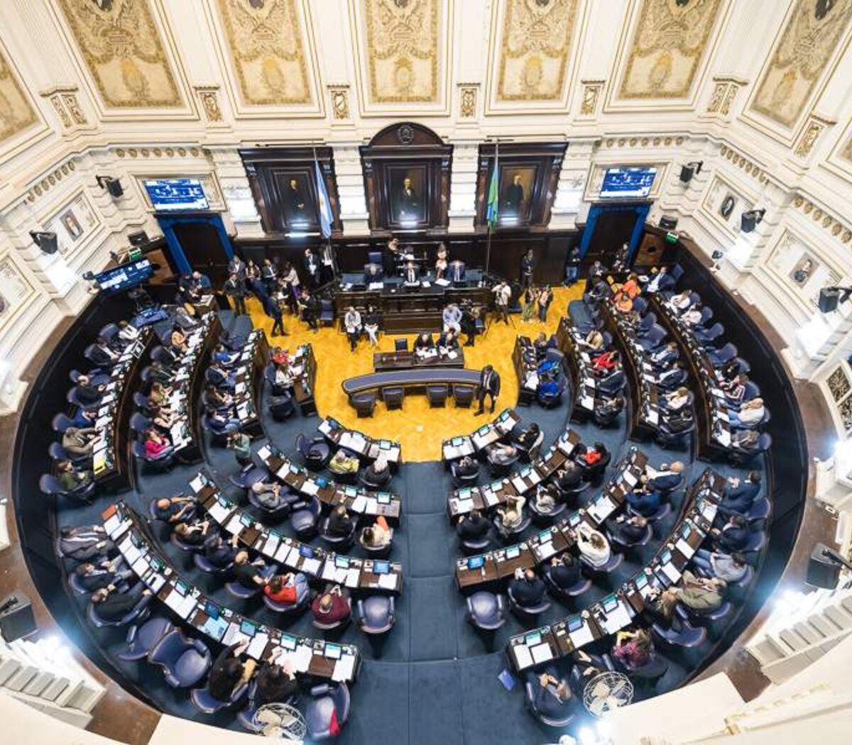 La Legislatura bonaerense pone primera | Primera sesión ordinaria del 2023  | Página|12