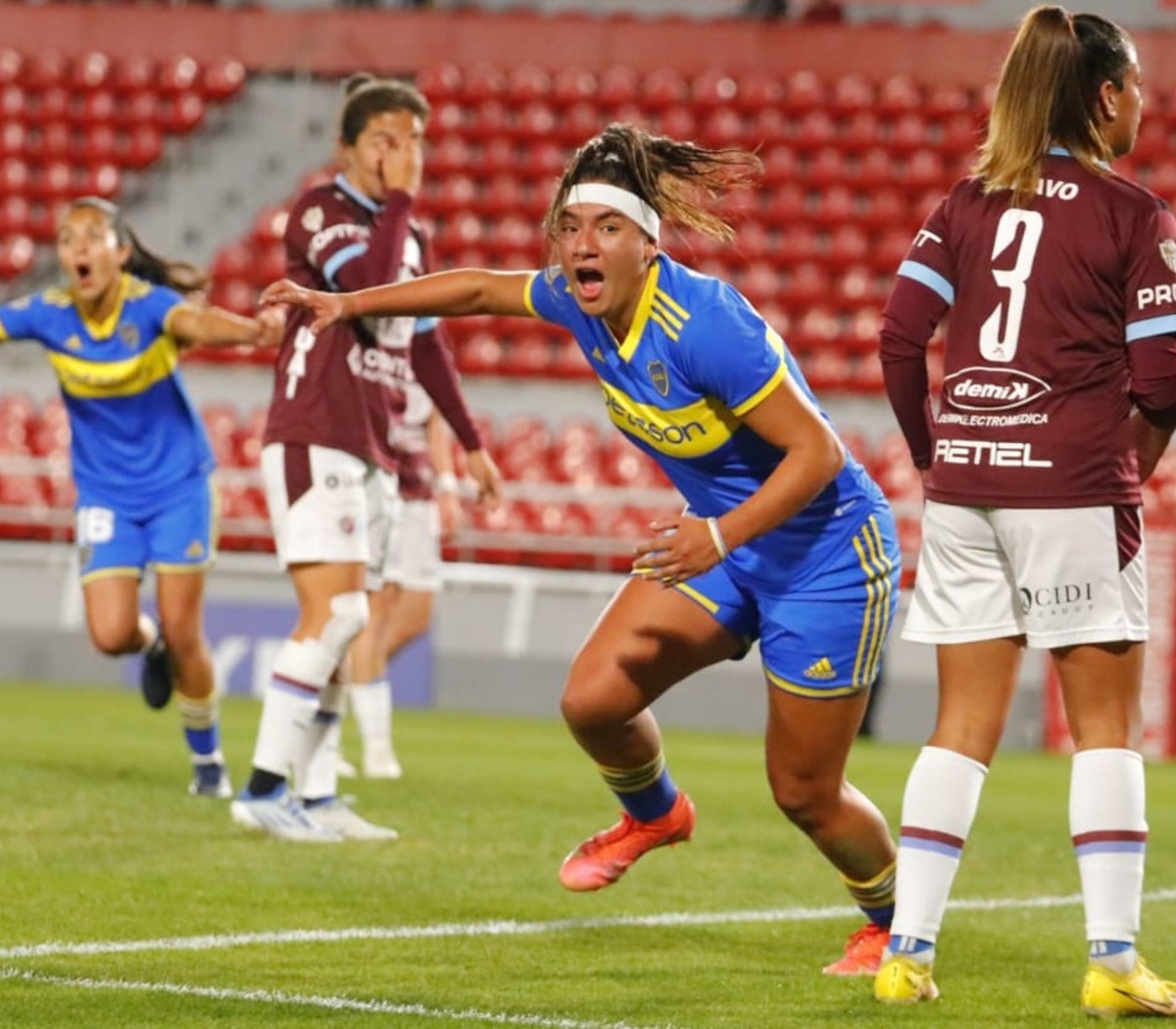 UAI Urquiza es nuevo líder del Campeonato Femenino de Fútbol - Desde La  Ventana Salta - Argentina