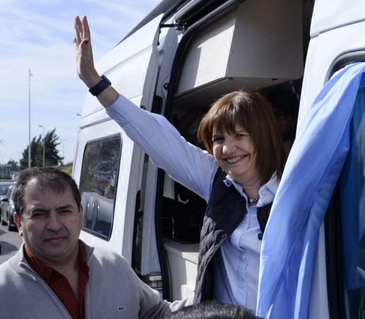 Patricia Bullrich se lanz a las rutas con su