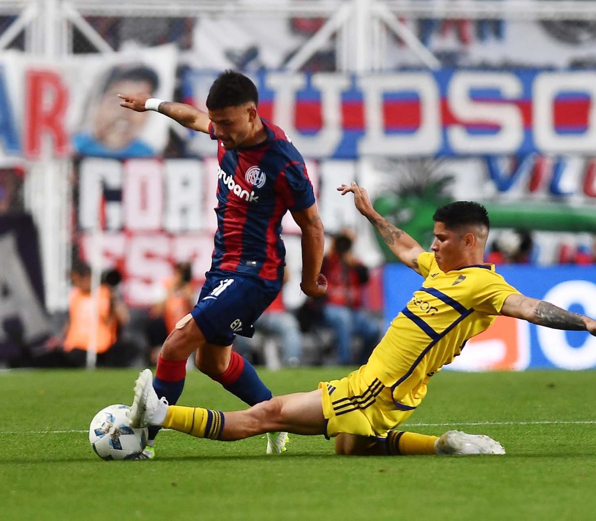 Boca empata con San Lorenzo, polémico final, gol de Miguel Merentiel