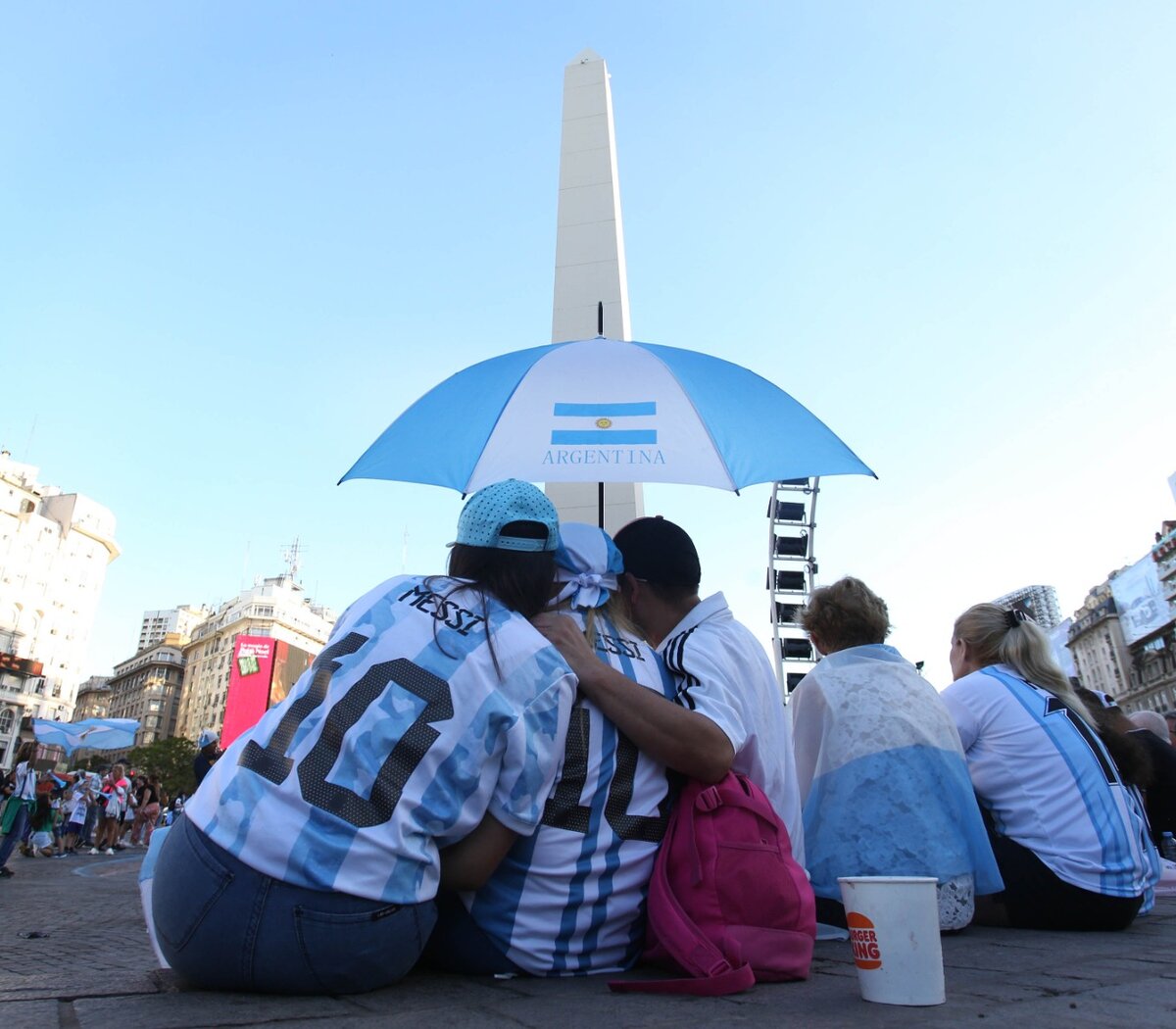 ESPAÑOL VENCIÓ A MIDLAND Y ESCALÓ A LA TERCERA UBICACIÓN EN LA PRIMERA C