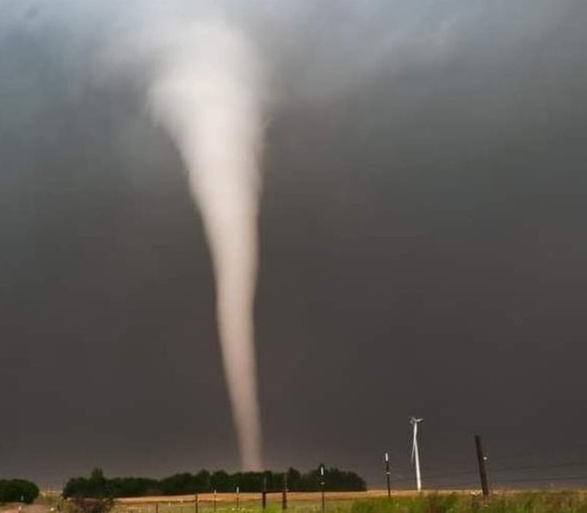 Qu es un tornado y por qu ocurre Un fen meno meteorol gico