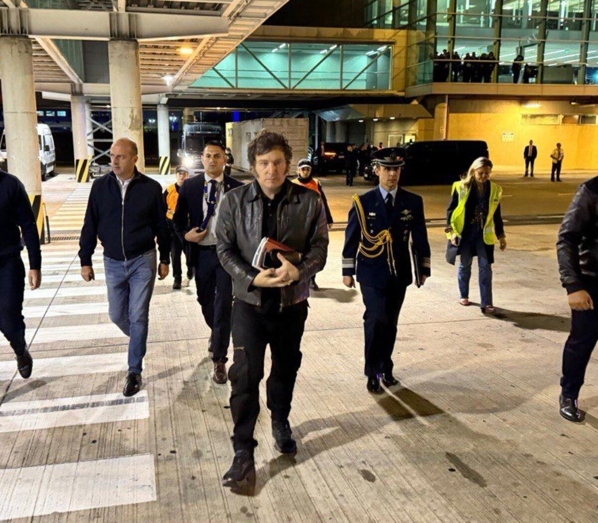 831303-d7023460-2334-4f14-aac4-914735b0b878_0