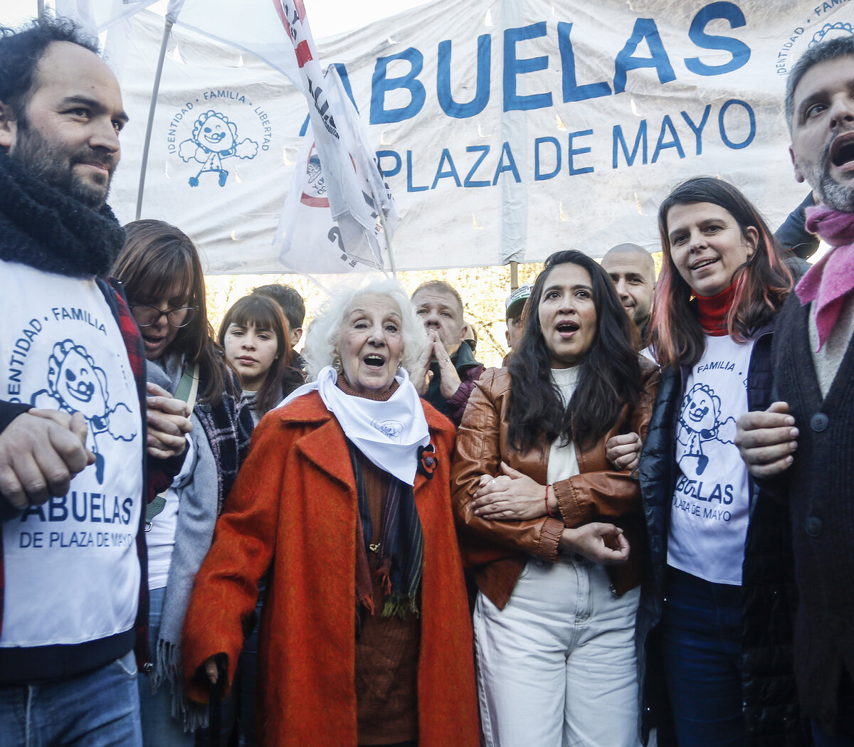 Un llamado a resistir y a defender la memoria | Marcha contra el  vaciamiento de la Secretaría de Derechos Humanos | Página|12