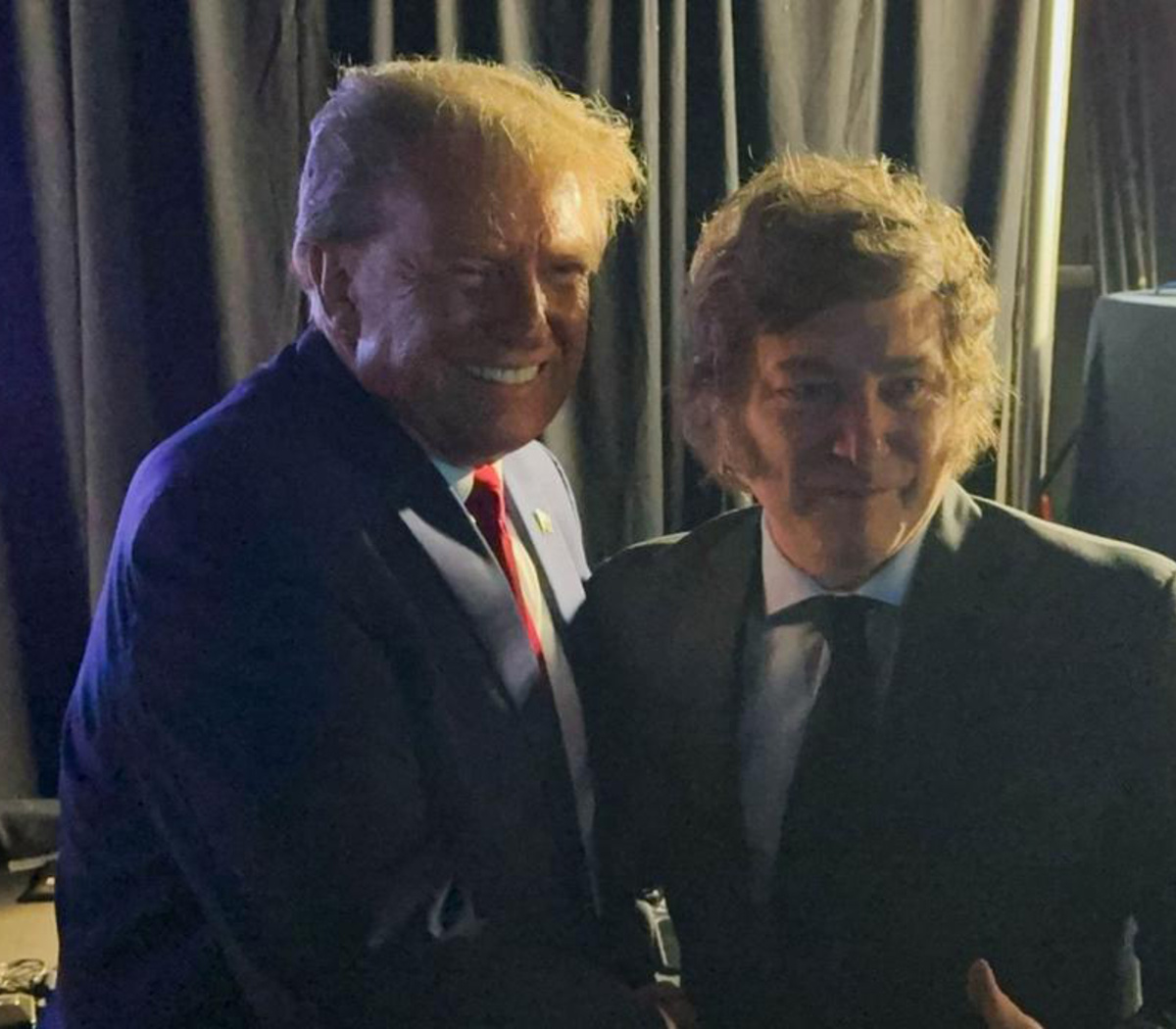 Donald Trump priorizó a otros mandatarios y aún no aceptó la llamada de Javier Milei | El Presidente analiza viajar a Estados Unidos la semana que viene | Página|12
