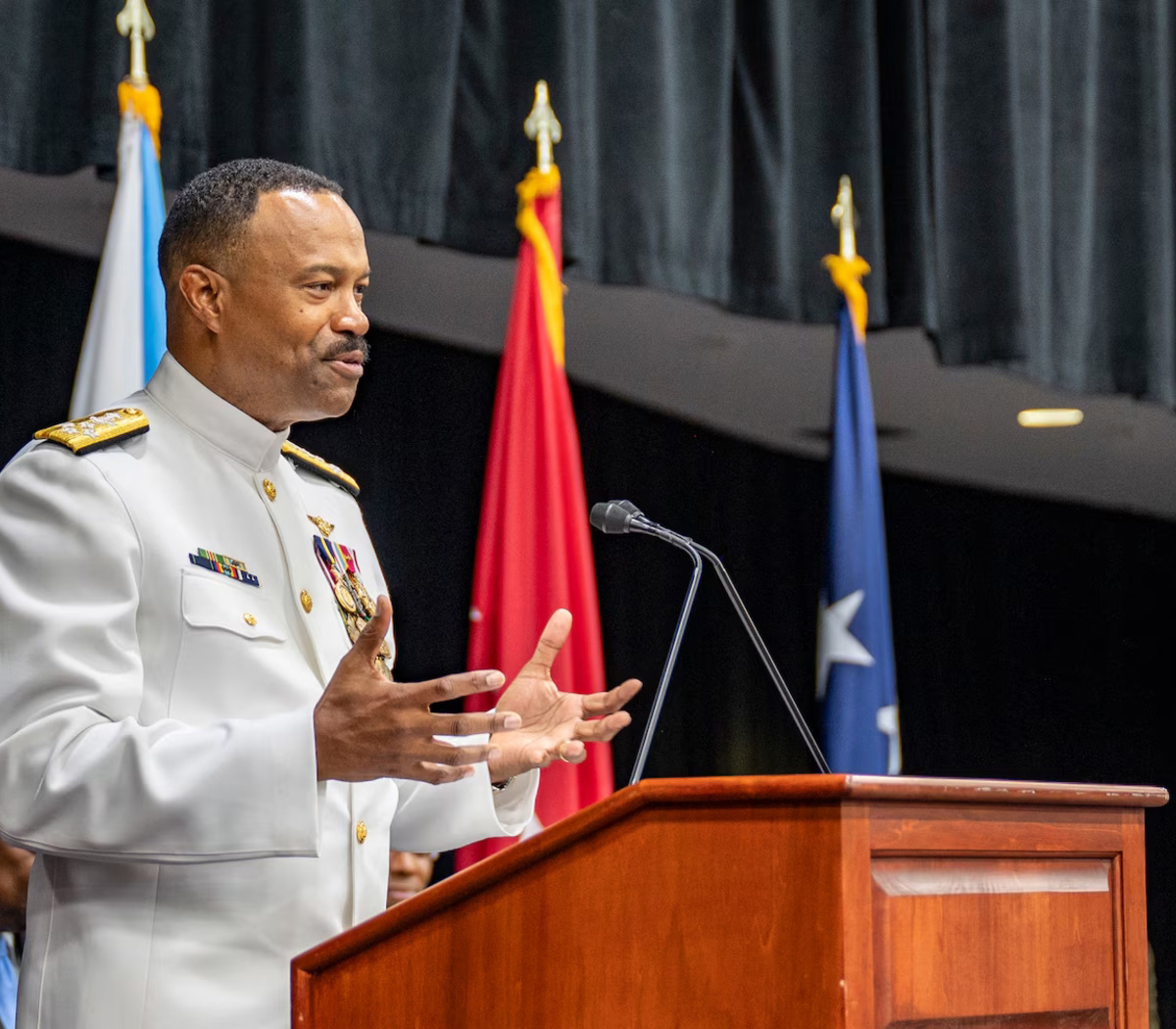 Nuevas visitas desde el Norte | El jefe del Comando Sur, Alvin Holsey, llegar� la pr�xima semana | P�gina|12