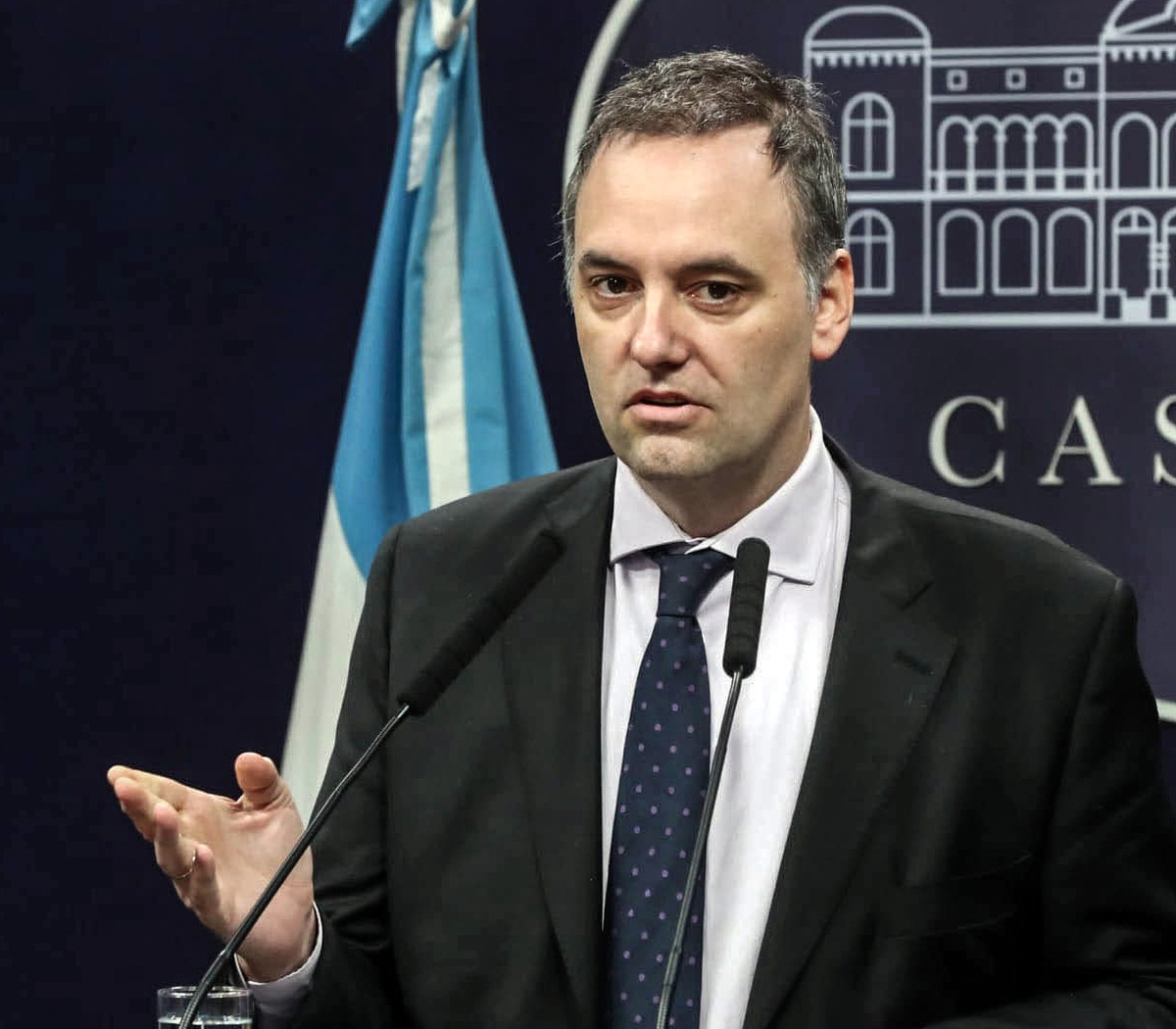Adorni confirmó que el Gobierno apelará la suspensión del decreto que cerró Vialidad Nacional | Insisten en cerrar el organismo | Página|12