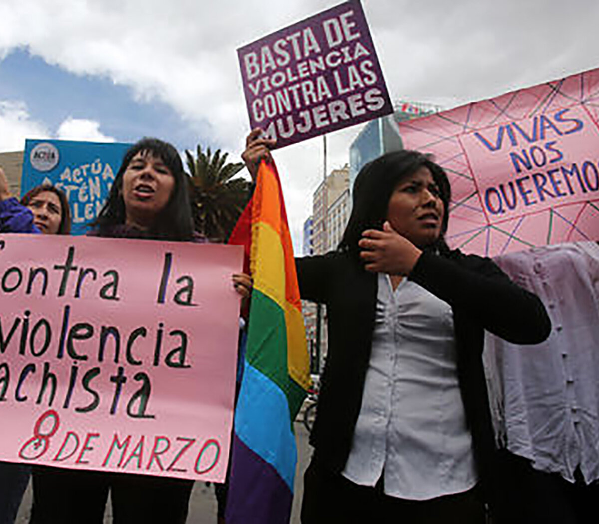 El feminismo se le planta al gobierno de facto en B... | Página12