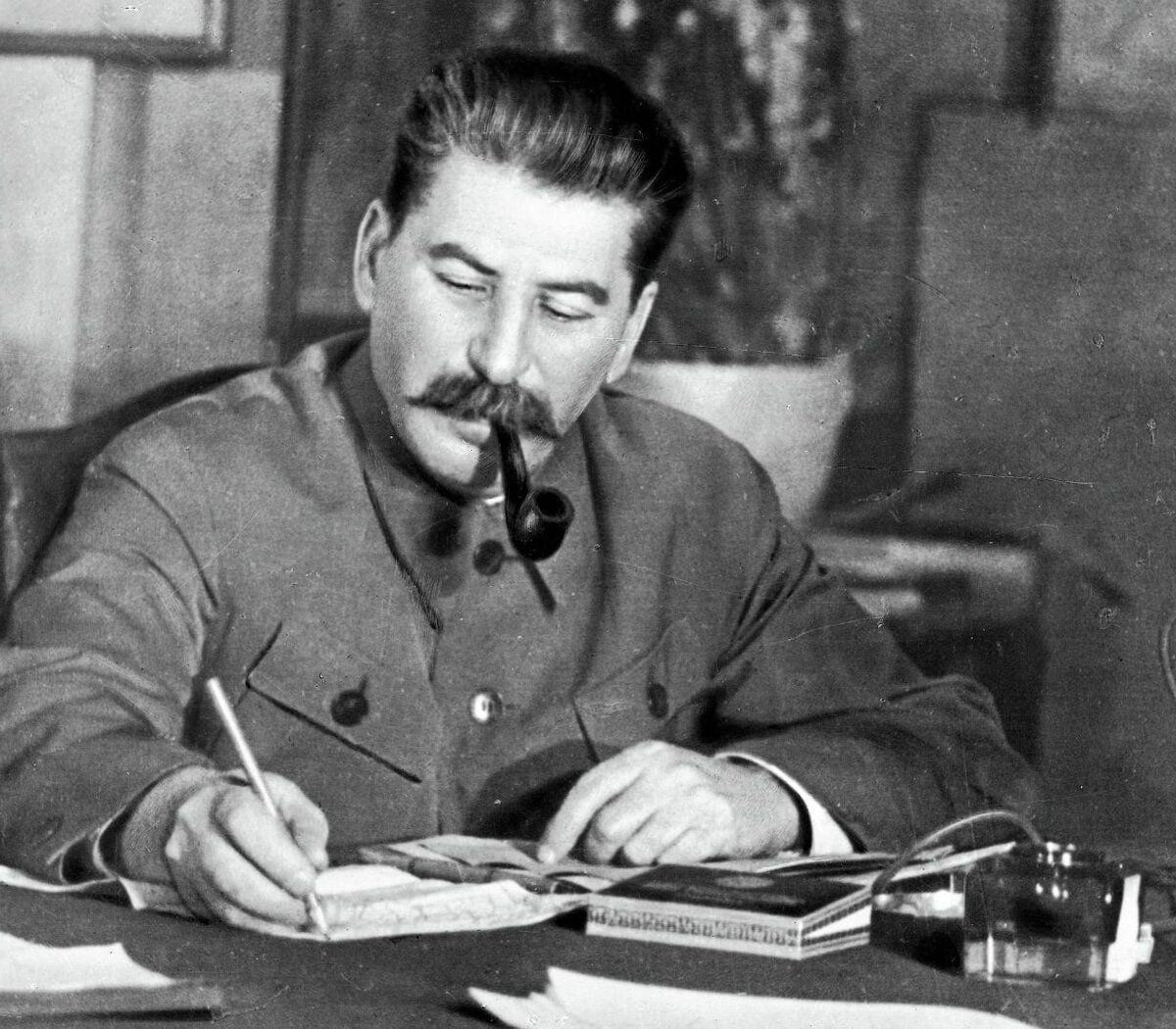 stalin-20real-20adulto-0.jpg