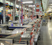 Los grandes supermercados tuvieron pocos clientes.  (Fuente: Alberto Gentilcore) (Fuente: Alberto Gentilcore) (Fuente: Alberto Gentilcore)