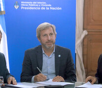 El ministro Frigerio recibió a los gobernadores de Santa Fe y Córdoba en la Casa Rosada.