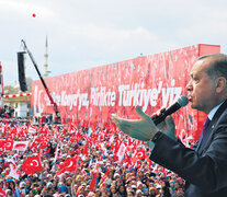 Erdogan hace campaña en favor de la reforma constitucional en Conya, Turquía. (Fuente: AFP) (Fuente: AFP) (Fuente: AFP)
