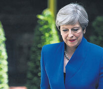 May llega a la casa de gobierno en Downing Street después de su visita protocolar a la reina Isabel II. (Fuente: EFE) (Fuente: EFE) (Fuente: EFE)