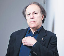 Javier Marías recibirá el premio por su aportación a la modernización de la novela en español.