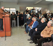 Presentó su candidatura en un acto con Reviglio y Barrionuevo en primera fila. (Fuente: Eduardo Seval  ) (Fuente: Eduardo Seval  ) (Fuente: Eduardo Seval  )