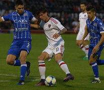 Formica jugó con ganas su último partido en Newell&amp;#39;s pero poco pudo hacer. (Fuente: Sebastián Granata) (Fuente: Sebastián Granata) (Fuente: Sebastián Granata)