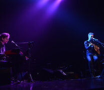 El pianista argentino Hernán Jacinto junto al cantante y guitarrista Fabio Cadore.