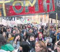Hubo varias marchas de estudiantes para suspender la reforma y reunirse con las autoridades. (Fuente: Leandro Teysseire) (Fuente: Leandro Teysseire) (Fuente: Leandro Teysseire)