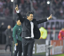 Marcelo Gallardo festeja tras el 8-0 del Millonario frente al Wilstermann boliviano.