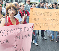 Las protestas por la inscripción on line, un clásico de los últimos años en esta época en la ciudad. (Fuente: Pablo Piovano) (Fuente: Pablo Piovano) (Fuente: Pablo Piovano)