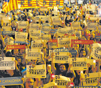 Las calles del centro de Barcelona se cubrieron de manifestantes independentistas. (Fuente: AFP) (Fuente: AFP) (Fuente: AFP)