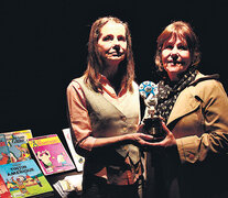 Las hijas de Carlos Vogt recibieron su premio a la trayectoria. (Fuente: Jorge Larrosa) (Fuente: Jorge Larrosa) (Fuente: Jorge Larrosa)