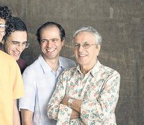 Tom, Zeca, Moreno y Caetano Veloso