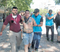 Las fotos mostraron a policías de civil realizando detenciones de los manifestantes. (Fuente: Gonzalo Martinez) (Fuente: Gonzalo Martinez) (Fuente: Gonzalo Martinez)