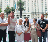 A los trabajadores les cerraron el acceso al Edificio Libertador.