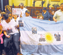 Los familiares de los marinos desaparecidos, en la sala donde se reunieron con senadores. (Fuente: Sandra Cartasso) (Fuente: Sandra Cartasso) (Fuente: Sandra Cartasso)